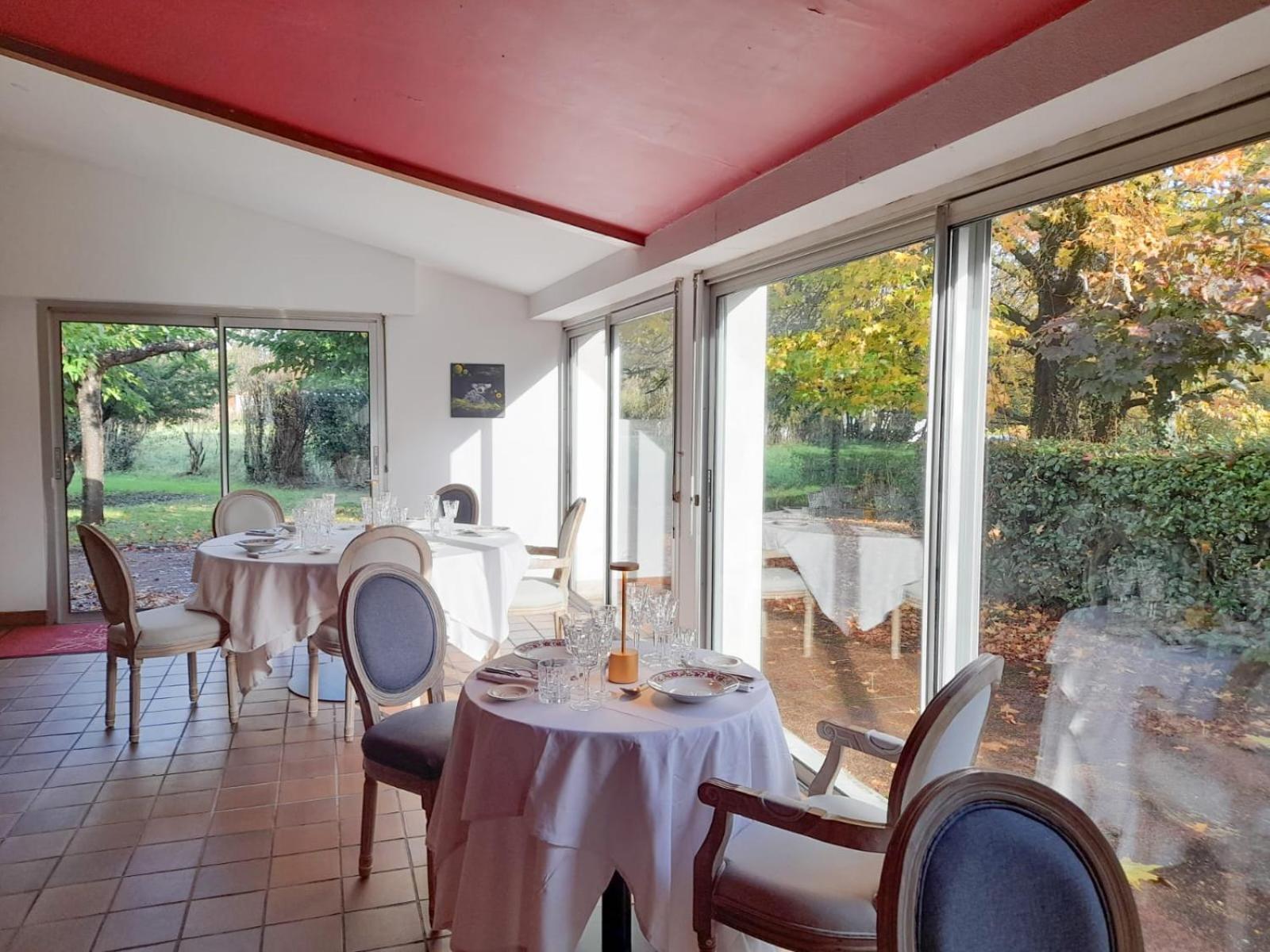 Hotel Platanes - Kb Hotel Group Etauliers Luaran gambar